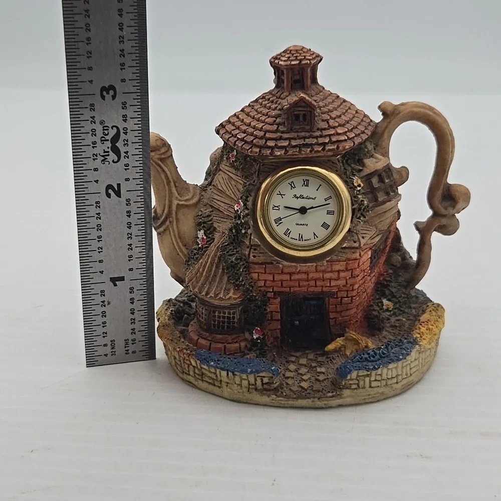 Vintage Hamlet Cottage Teapot Clock Figurine Handcrafted Resin Quartz Japan